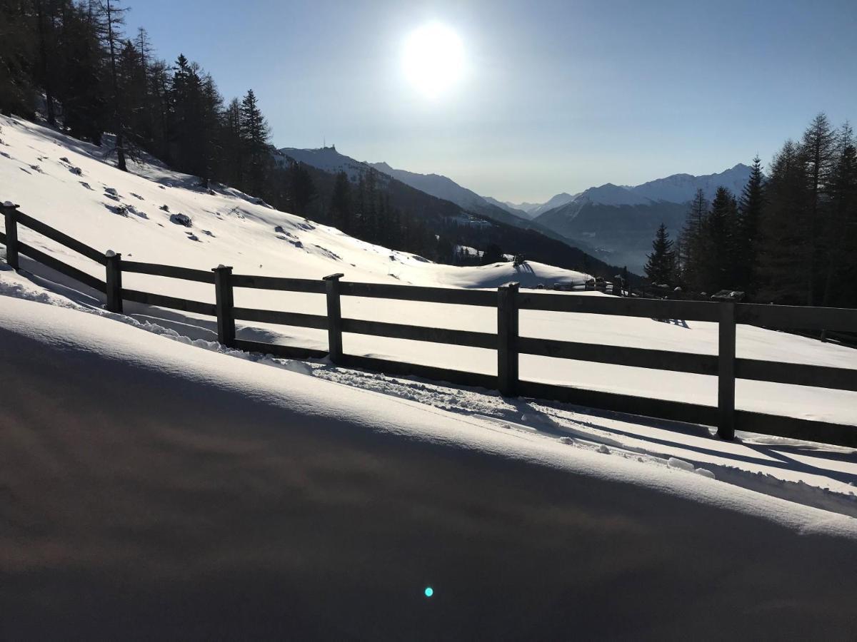 Apart Alp Line Lägenhet Mils bei Imst Exteriör bild