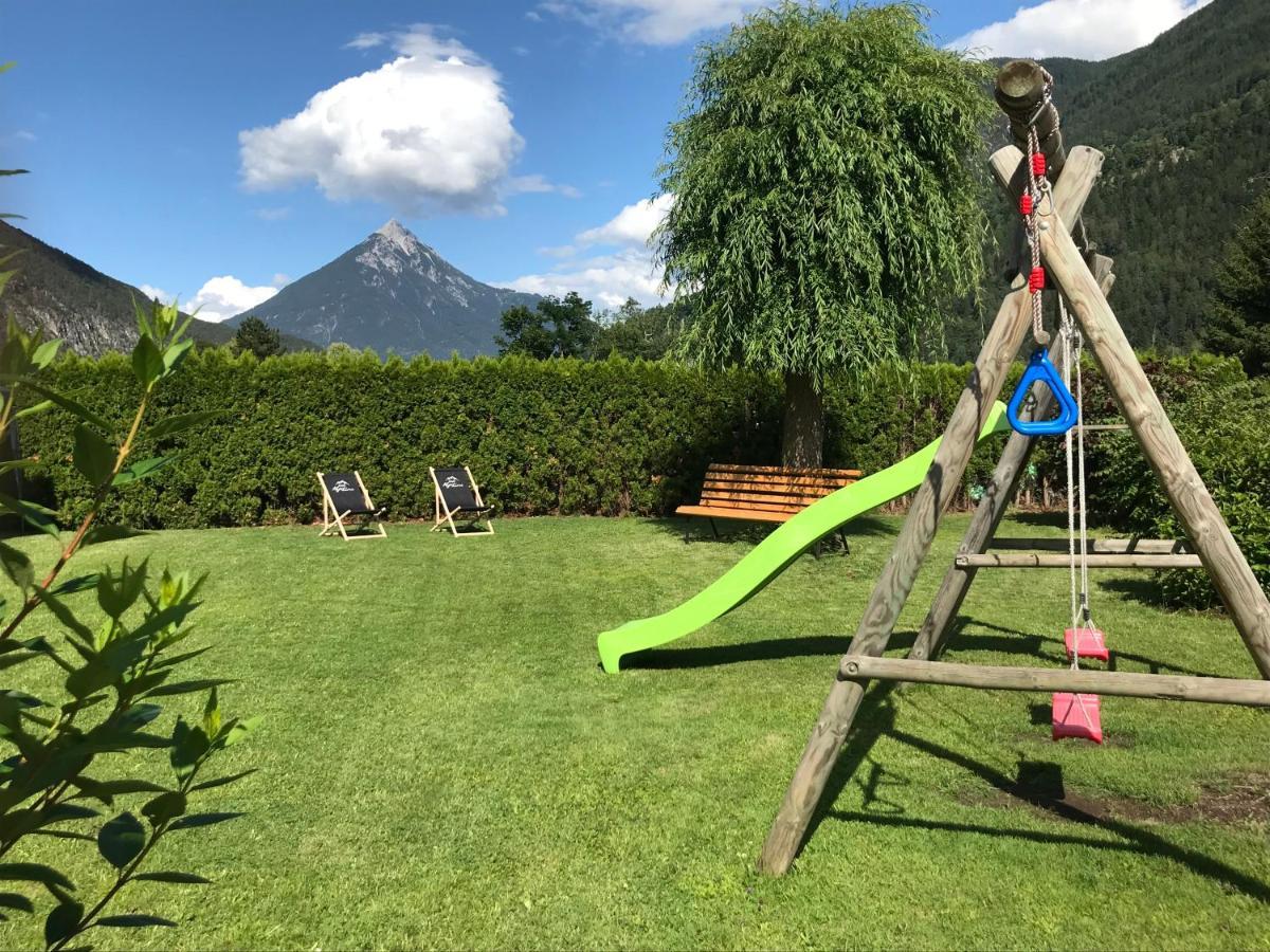 Apart Alp Line Lägenhet Mils bei Imst Exteriör bild