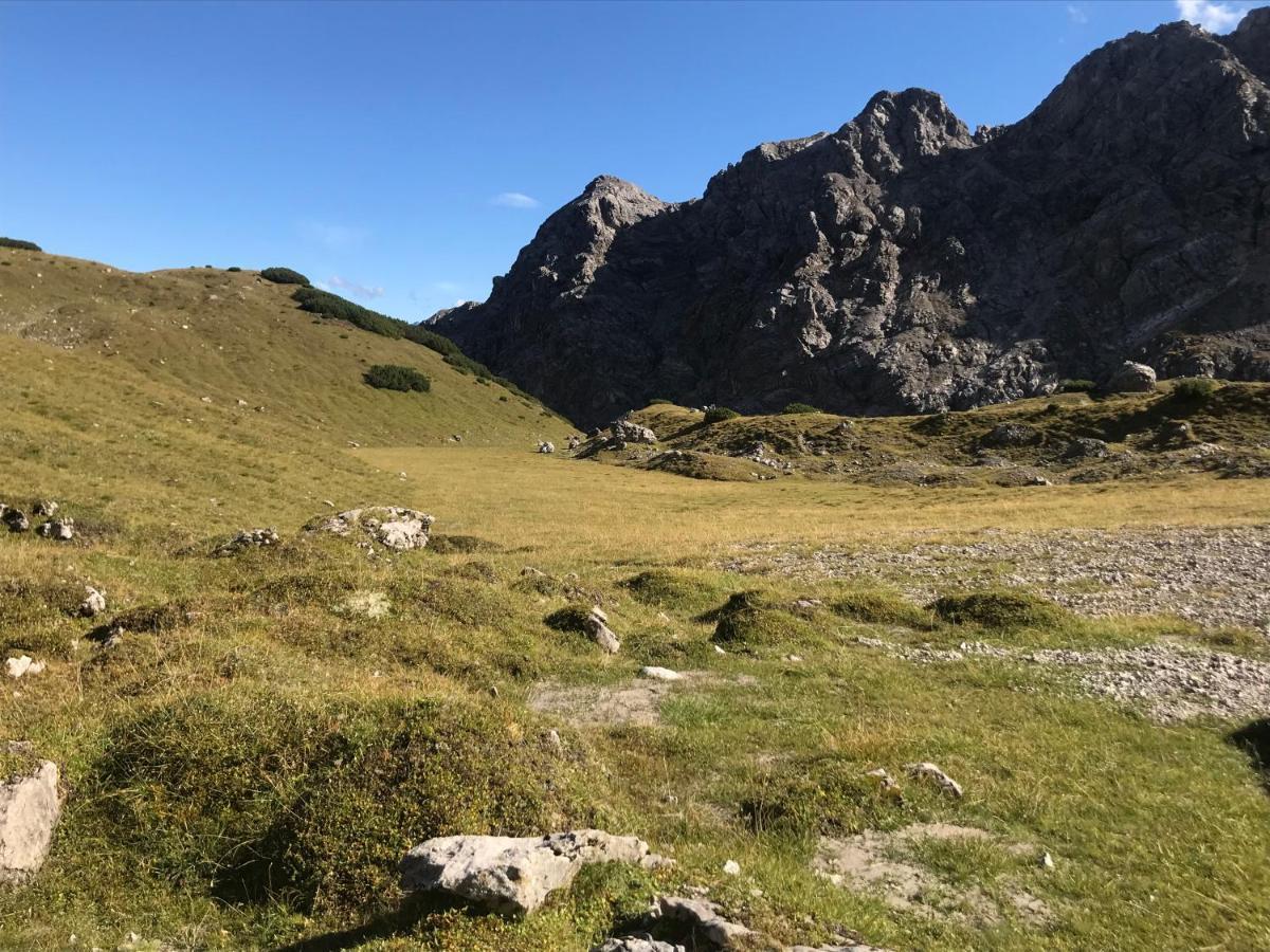 Apart Alp Line Lägenhet Mils bei Imst Exteriör bild