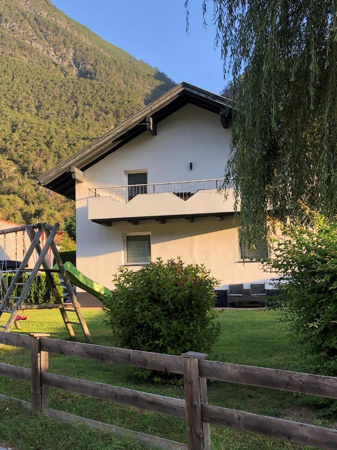 Apart Alp Line Lägenhet Mils bei Imst Exteriör bild